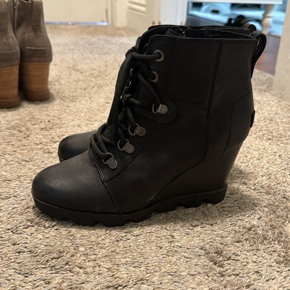 Lot of 3 Sorel wedge boots - Picture 4 of 5